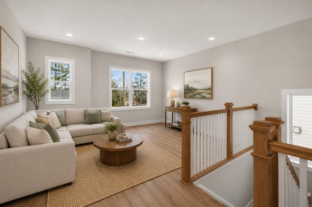 5554 Spring Street, Flowery Branch, GA 30542