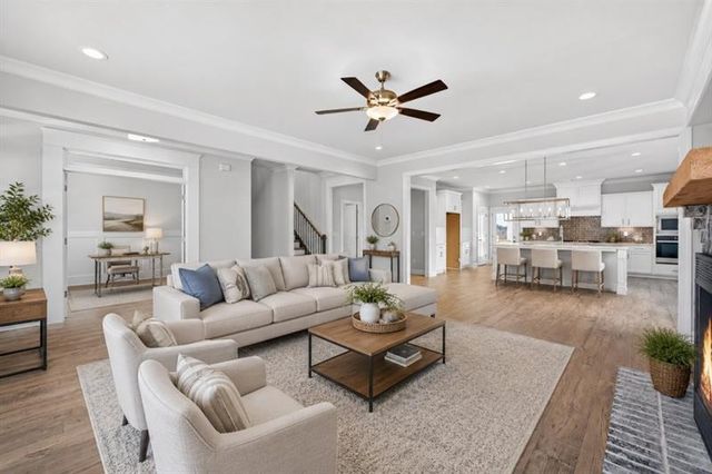 5554 Spring Street, Flowery Branch, GA 30542