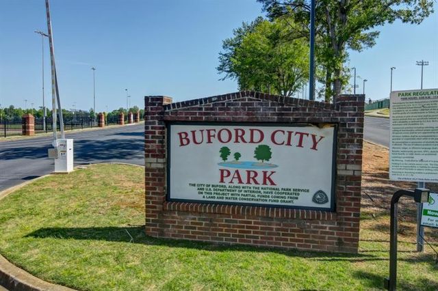 5554 Spring Street, Flowery Branch, GA 30542