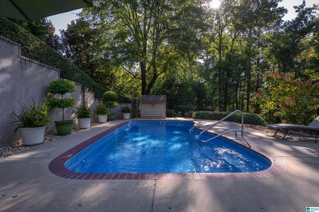 6307 WYNWOOD LANE, Trussville, AL 35173