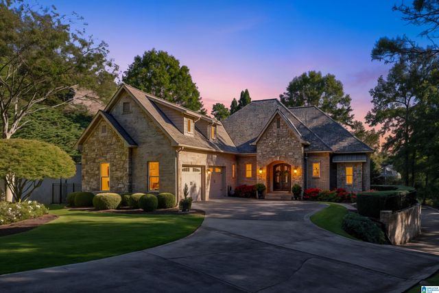 6307 WYNWOOD LANE, Trussville, AL 35173