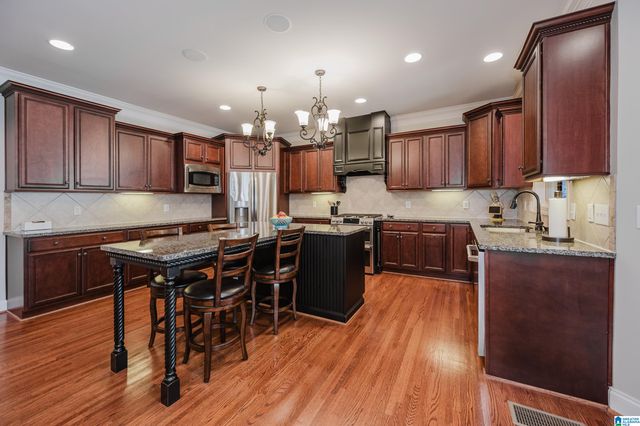6307 WYNWOOD LANE, Trussville, AL 35173