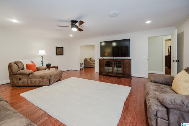 6307 WYNWOOD LANE, Trussville, AL 35173