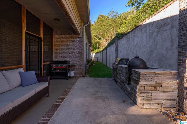 6307 WYNWOOD LANE, Trussville, AL 35173