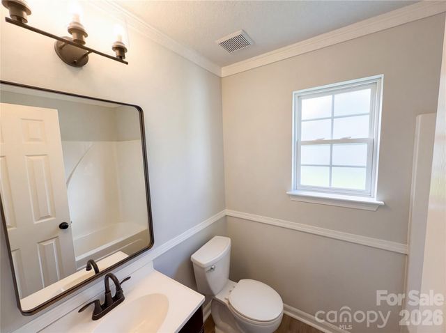 6028 Bradford Court, Dallas, NC 28034