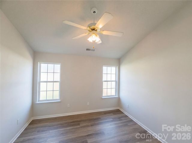 6028 Bradford Court, Dallas, NC 28034