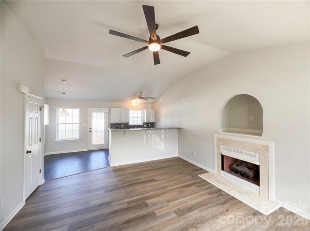 6028 Bradford Court, Dallas, NC 28034