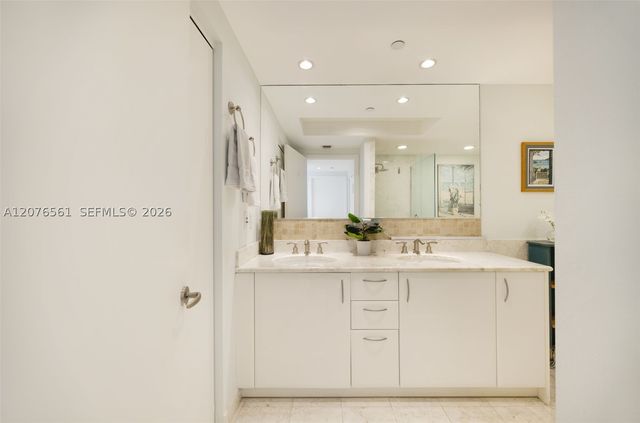 1331 Brickell Bay Dr 904, Miami, FL 33131