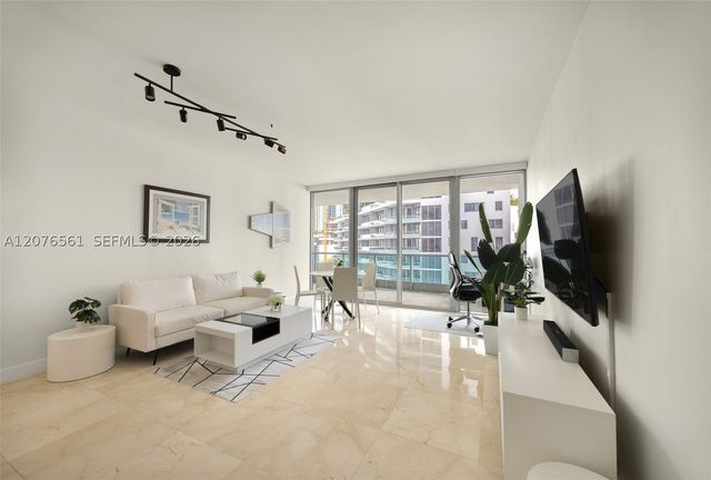 1331 Brickell Bay Dr 904, Miami, FL 33131