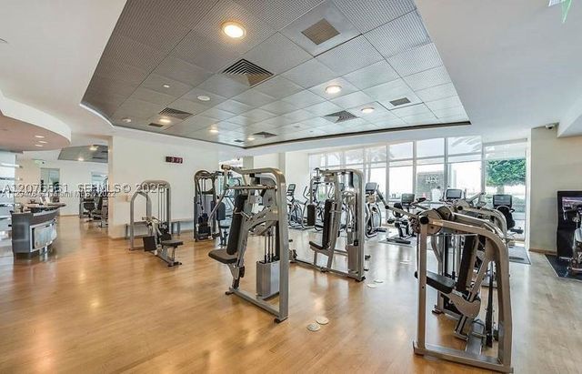 1331 Brickell Bay Dr 904, Miami, FL 33131