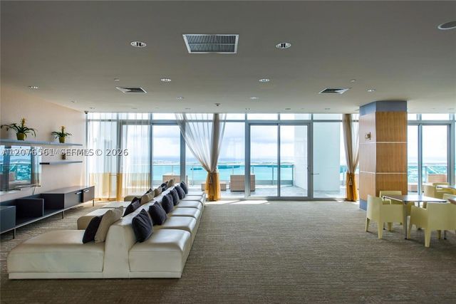 1331 Brickell Bay Dr 904, Miami, FL 33131