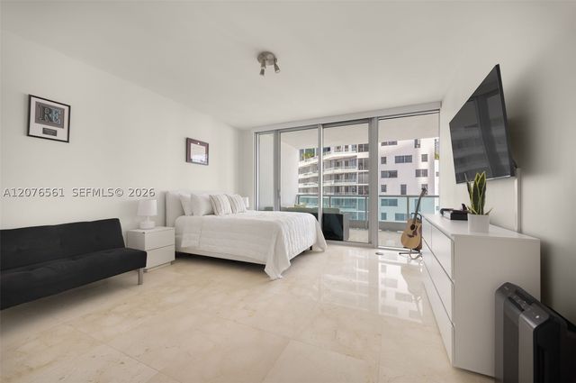 1331 Brickell Bay Dr 904, Miami, FL 33131