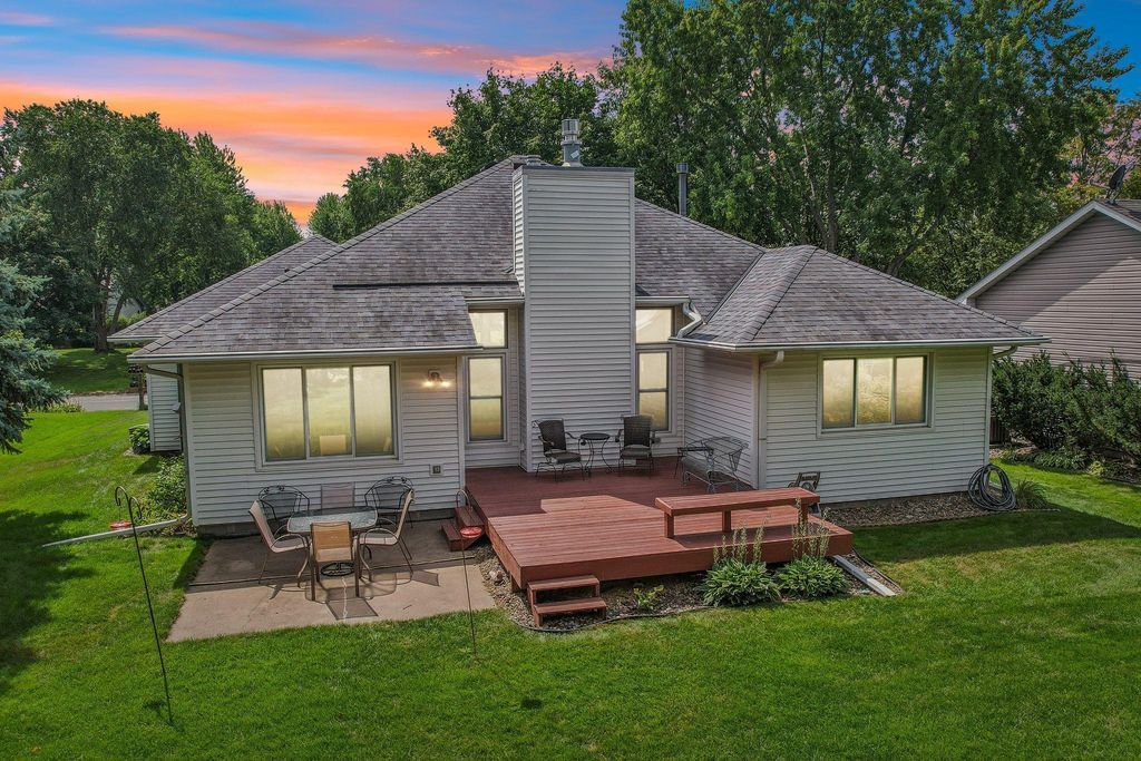 961 Coneflower Court, Eagan, MN 55123 — photo 2