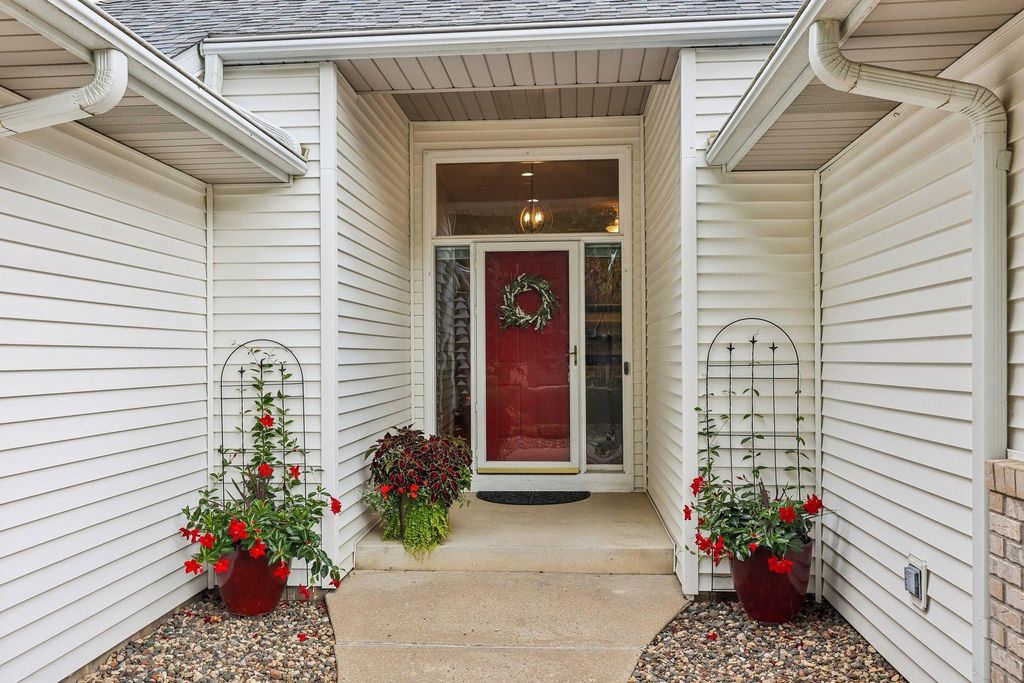 961 Coneflower Court, Eagan, MN 55123 — photo 3
