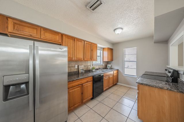 3029 Montclair Place, Denton, TX 76209