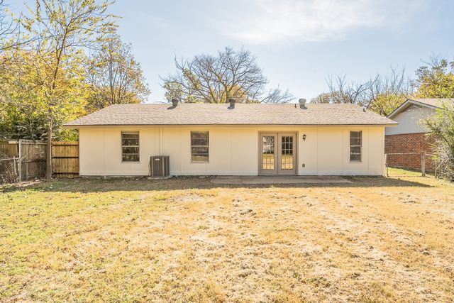 3029 Montclair Place, Denton, TX 76209