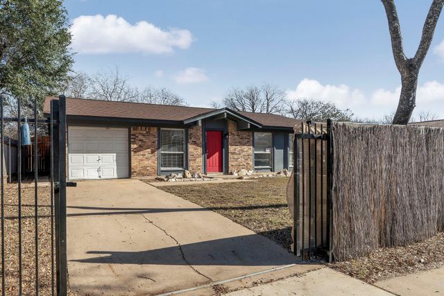 4706 Brassiewood DR, Austin, TX 78744