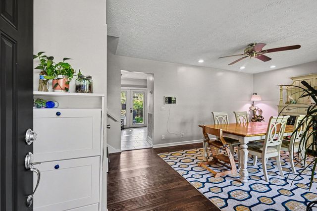 244 Lee Rd, Cottontown, TN 37048