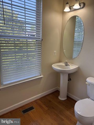 708 REDGATE LN, Woodbridge, VA 22191