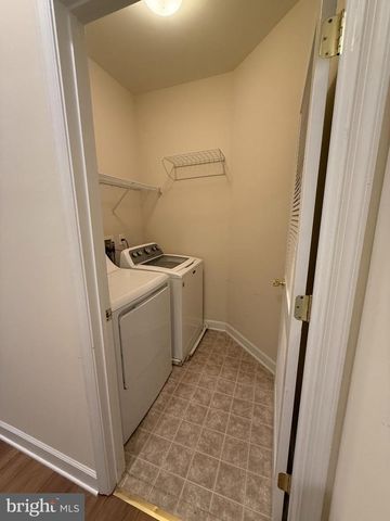 708 REDGATE LN, Woodbridge, VA 22191