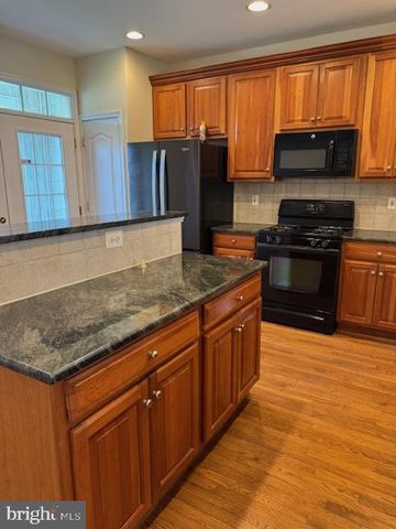 708 REDGATE LN, Woodbridge, VA 22191