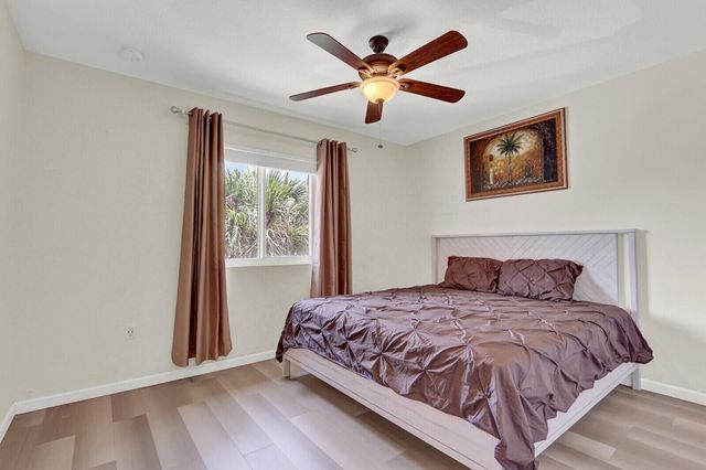 4701 Foxtail Palm Court, Lake Worth, FL 33463