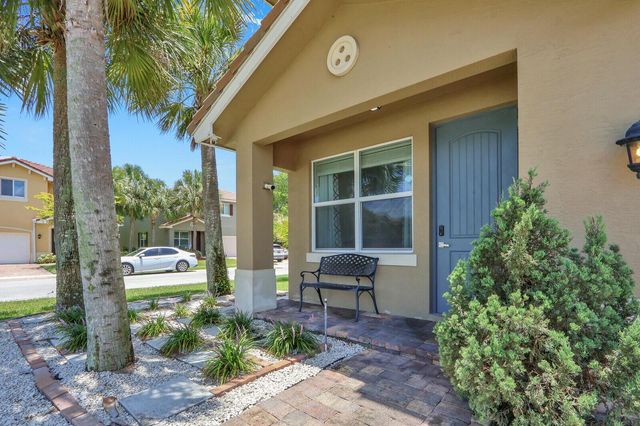 4701 Foxtail Palm Court, Lake Worth, FL 33463