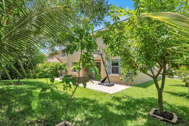 4701 Foxtail Palm Court, Lake Worth, FL 33463