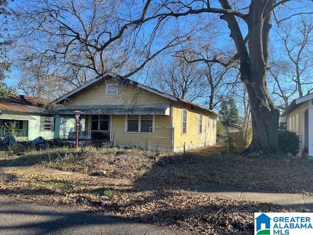 605 61ST STREET, Fairfield, AL 35064