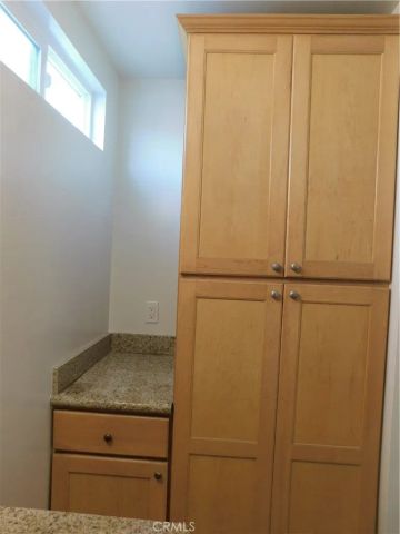 755 Valley View Avenue B, Monrovia, CA 91016