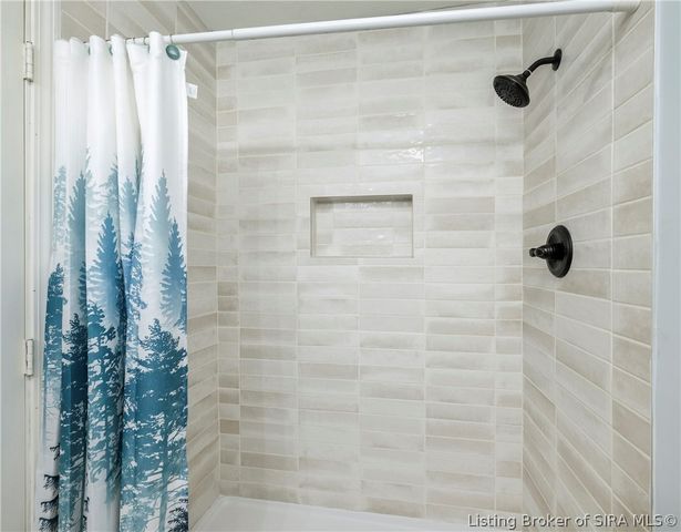 4498 Bethel Road, Floyds Knobs, IN 47119