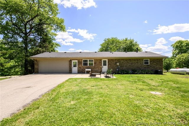 4498 Bethel Road, Floyds Knobs, IN 47119
