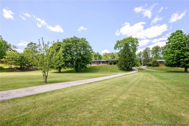 4498 Bethel Road, Floyds Knobs, IN 47119