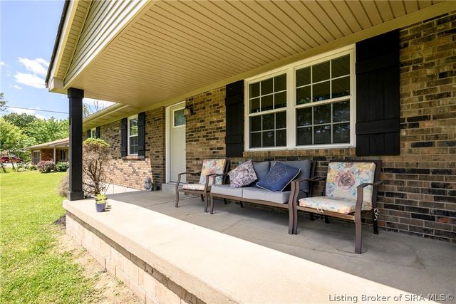 4498 Bethel Road, Floyds Knobs, IN 47119