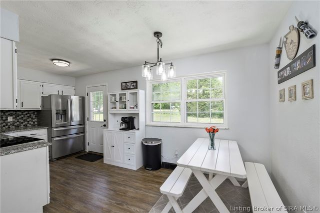 4498 Bethel Road, Floyds Knobs, IN 47119