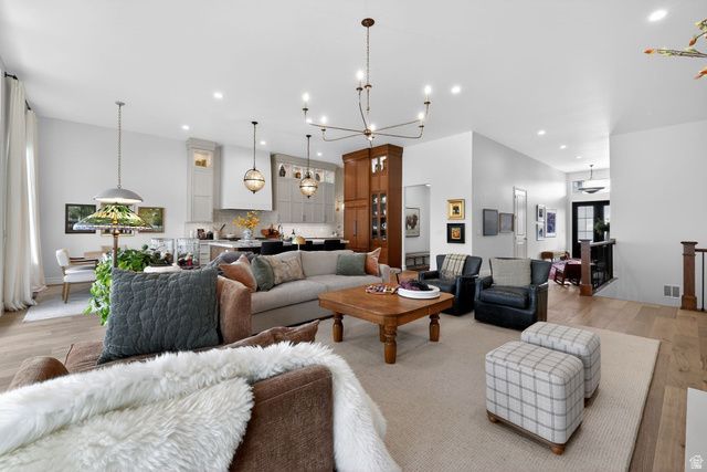 1052 W REINING WAY, Riverton, UT 84065