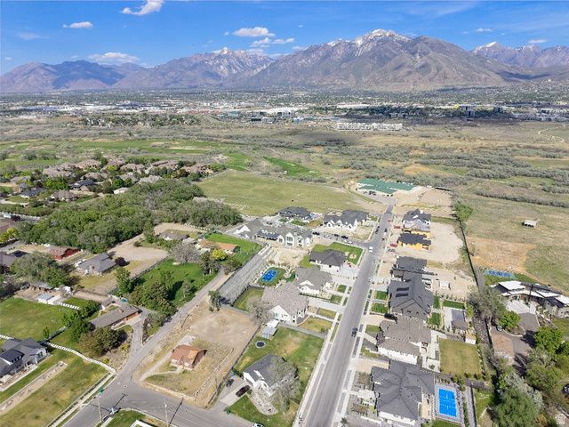 1052 W REINING WAY, Riverton, UT 84065
