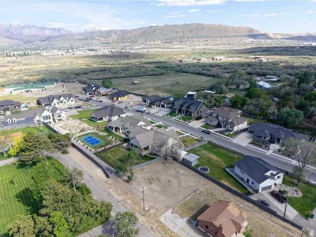 1052 W REINING WAY, Riverton, UT 84065
