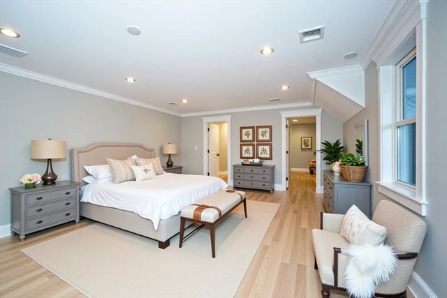 6 Briar Ln, Natick, MA 01760