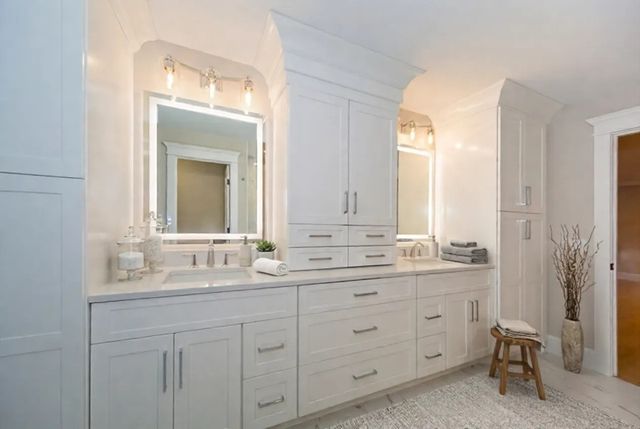 6 Briar Ln, Natick, MA 01760