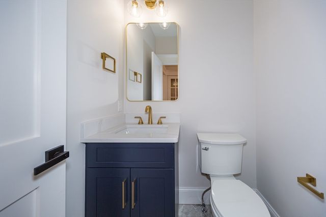 6 Briar Ln, Natick, MA 01760