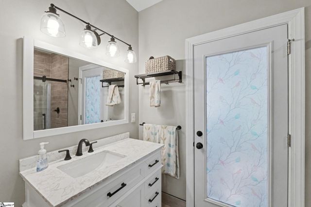 4 Atchison Way, Simpsonville, SC 29680