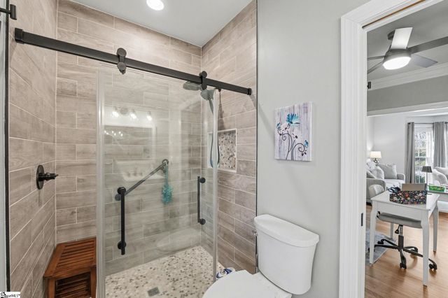 4 Atchison Way, Simpsonville, SC 29680