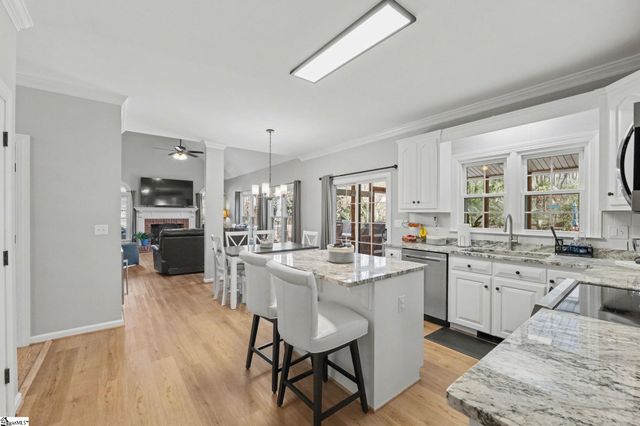 4 Atchison Way, Simpsonville, SC 29680