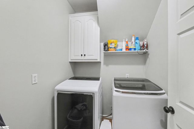 4 Atchison Way, Simpsonville, SC 29680