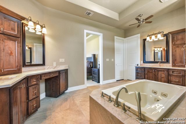 10014 BASILONE RDG, San Antonio, TX 78255