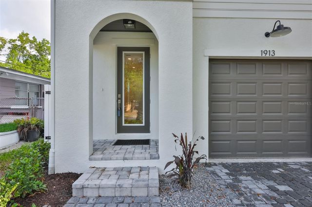 1913 W BEACH STREET, Tampa, FL 33607