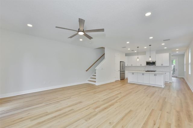 1913 W BEACH STREET, Tampa, FL 33607