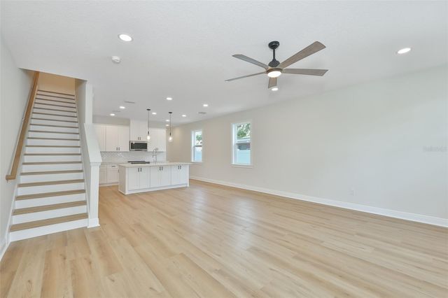 1913 W BEACH STREET, Tampa, FL 33607