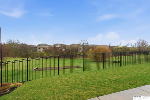 17001 Bondesson Parkway, Bennington, NE 68007